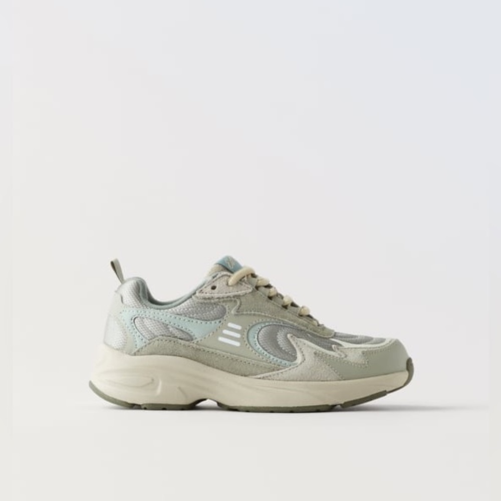 Zara Sneakers Kids Euro 35 US 3,5